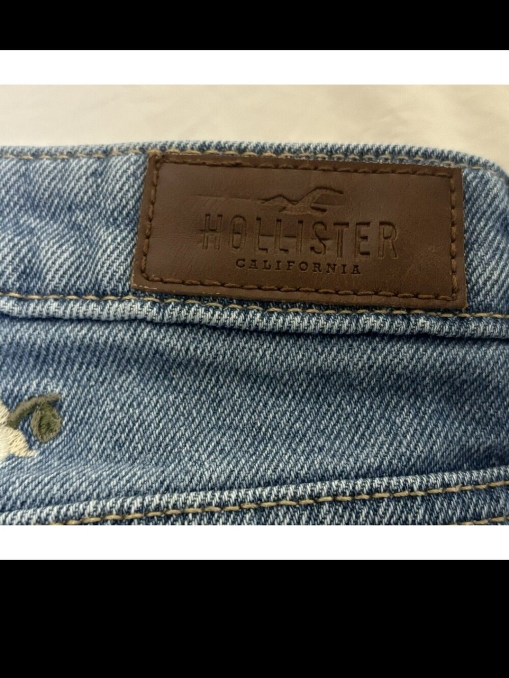 Embroidered High Rise Mom Jeans - Picture 5 of 10